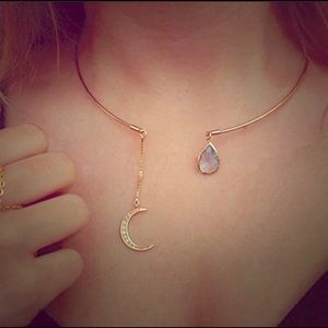 ❌SOLD❌ Boho Moon Crystal Teardrop Collar Necklace